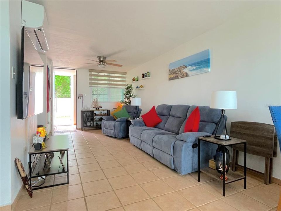 For Rent: $1,800 (3 beds, 2 baths, 0 Square Feet)