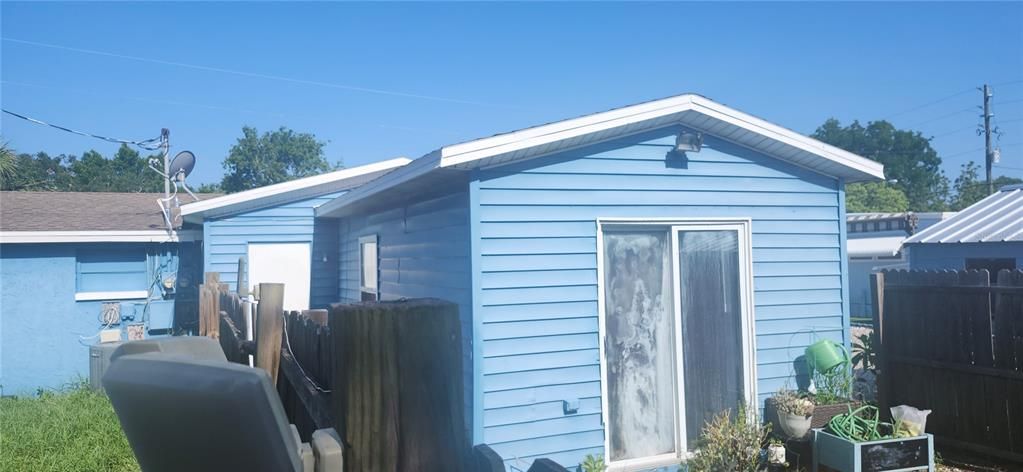 Active With Contract: $214,000 (3 beds, 0 baths, 1616 Square Feet)