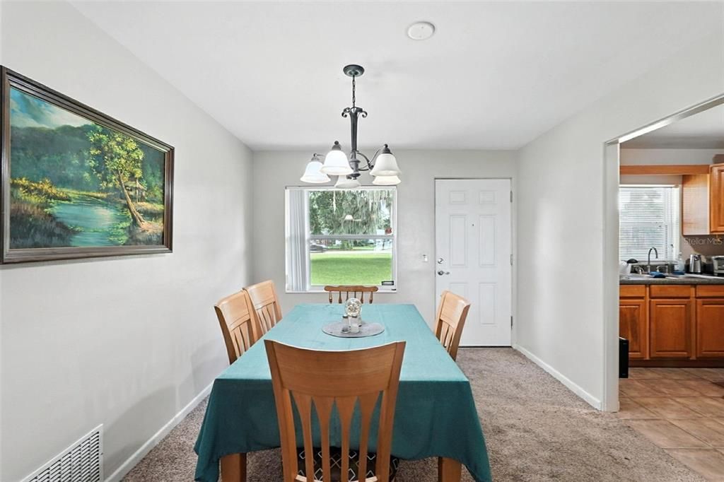 For Sale: $747,000 (2 beds, 2 baths, 1140 Square Feet)