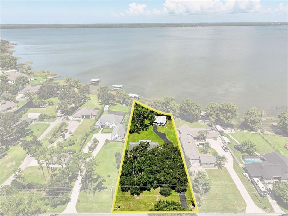 For Sale: $747,000 (2 beds, 2 baths, 1140 Square Feet)