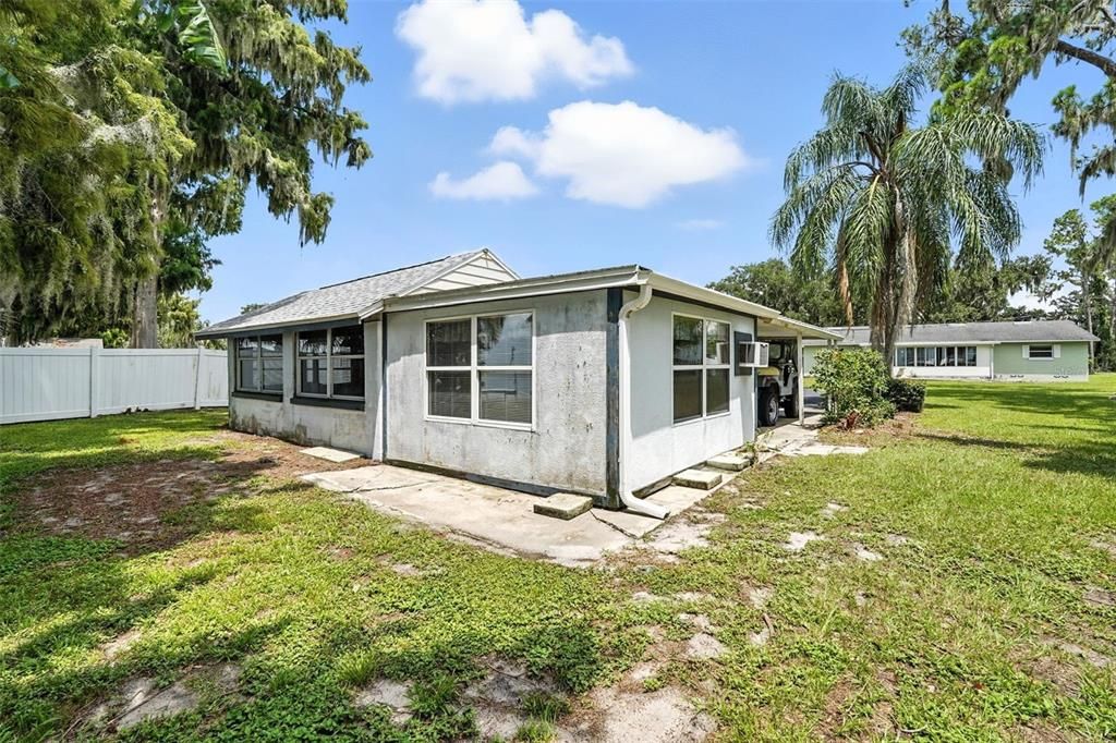 For Sale: $747,000 (2 beds, 2 baths, 1140 Square Feet)