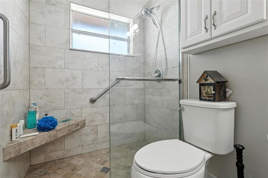 For Sale: $747,000 (2 beds, 2 baths, 1140 Square Feet)