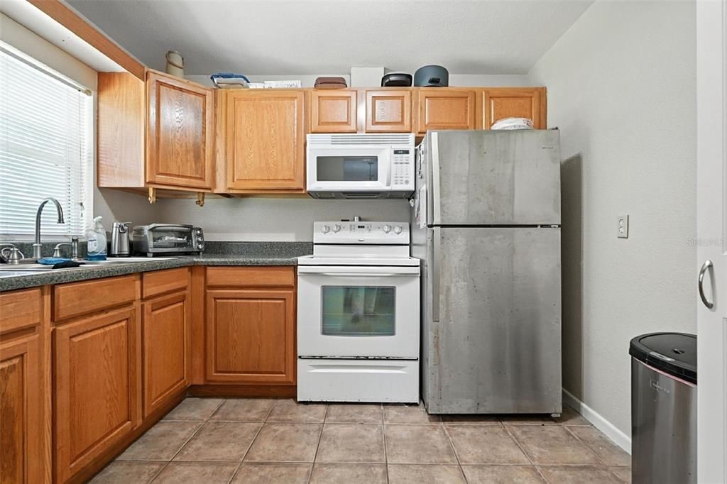 For Sale: $747,000 (2 beds, 2 baths, 1140 Square Feet)