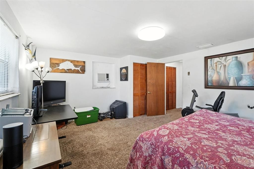 For Sale: $747,000 (2 beds, 2 baths, 1140 Square Feet)