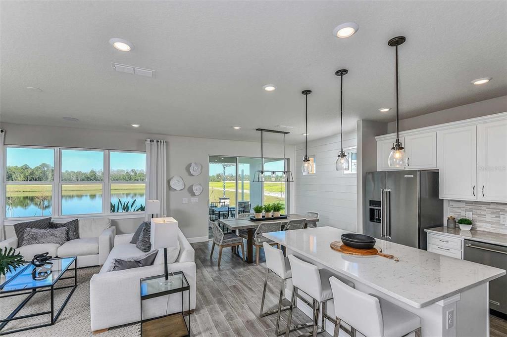 Под контрактом: $453,330 (2 спален, 2 ванн, 1670 Квадратных фут)