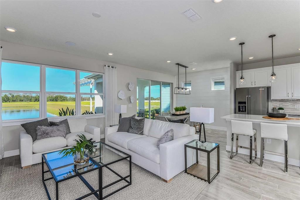 Под контрактом: $453,330 (2 спален, 2 ванн, 1670 Квадратных фут)