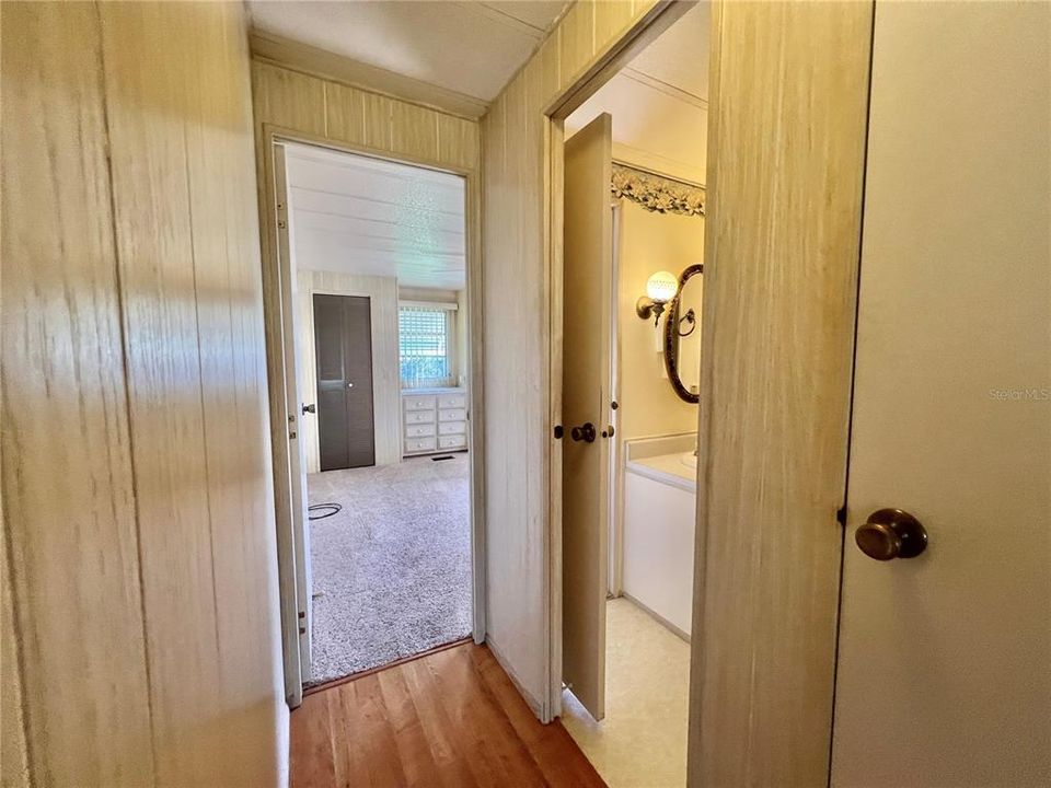 For Sale: $89,000 (2 beds, 2 baths, 1056 Square Feet)