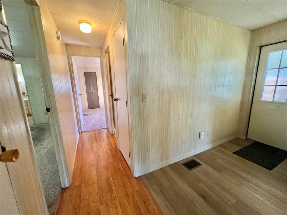 For Sale: $89,000 (2 beds, 2 baths, 1056 Square Feet)