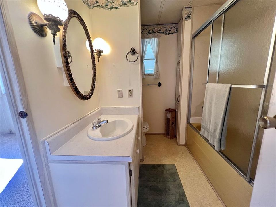 For Sale: $89,000 (2 beds, 2 baths, 1056 Square Feet)