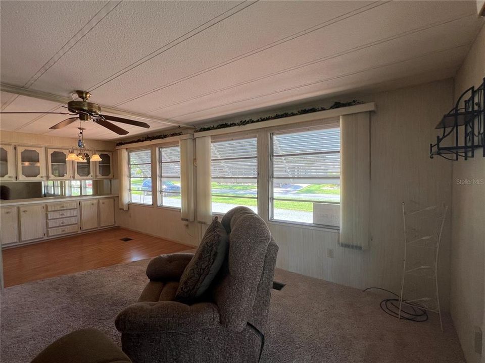 For Sale: $89,000 (2 beds, 2 baths, 1056 Square Feet)