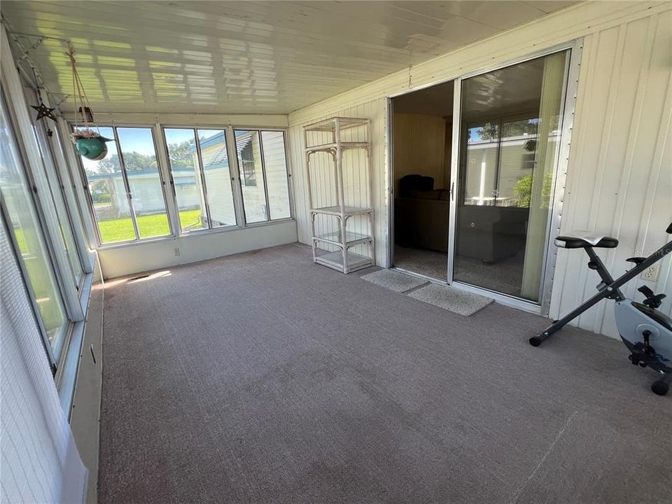 For Sale: $89,000 (2 beds, 2 baths, 1056 Square Feet)