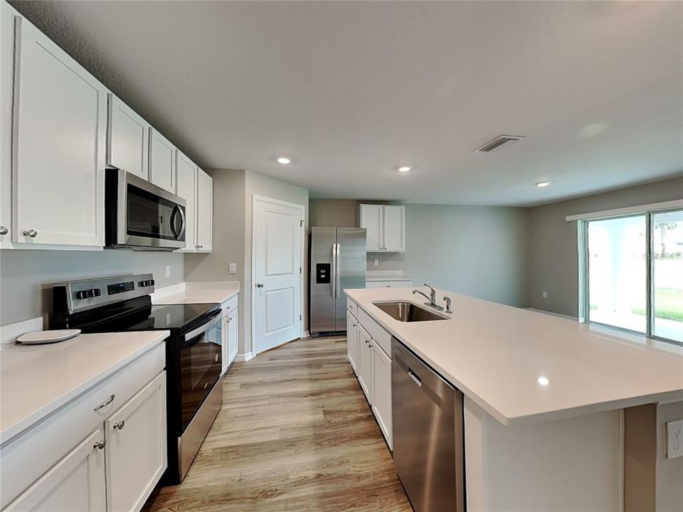 Active With Contract: $2,099 (4 beds, 2 baths, 1828 Square Feet)