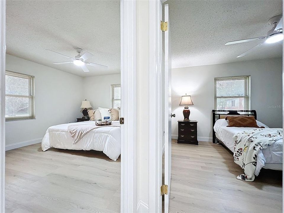 合同活跃: $269,900 (2 贝兹, 2 浴室, 1208 平方英尺)