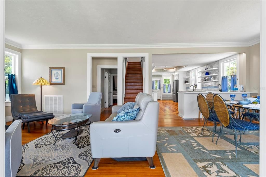 待售: $979,000 (4 贝兹, 4 浴室, 3135 平方英尺)