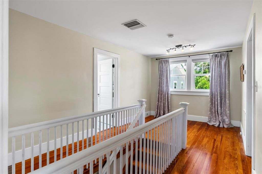 待售: $979,000 (4 贝兹, 4 浴室, 3135 平方英尺)