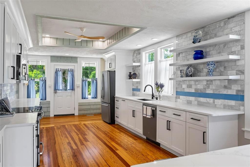 待售: $979,000 (4 贝兹, 4 浴室, 3135 平方英尺)