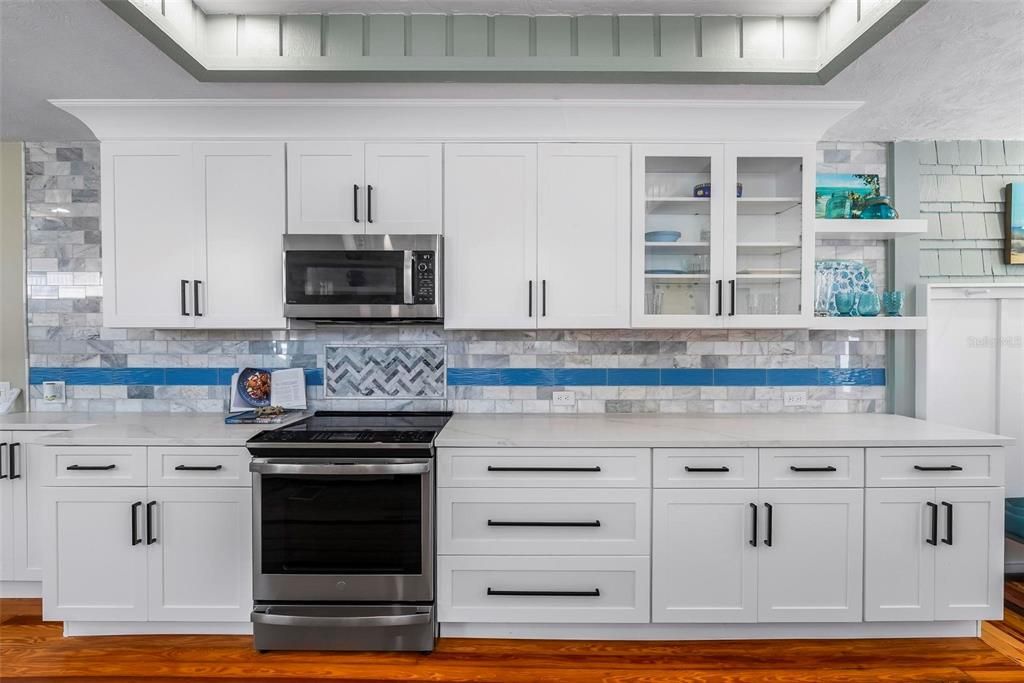 待售: $979,000 (4 贝兹, 4 浴室, 3135 平方英尺)