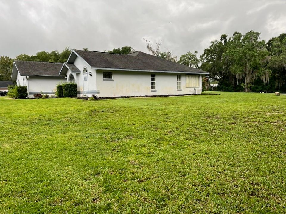 Под контрактом: $269,000 (3 спален, 2 ванн, 1664 Квадратных фут)