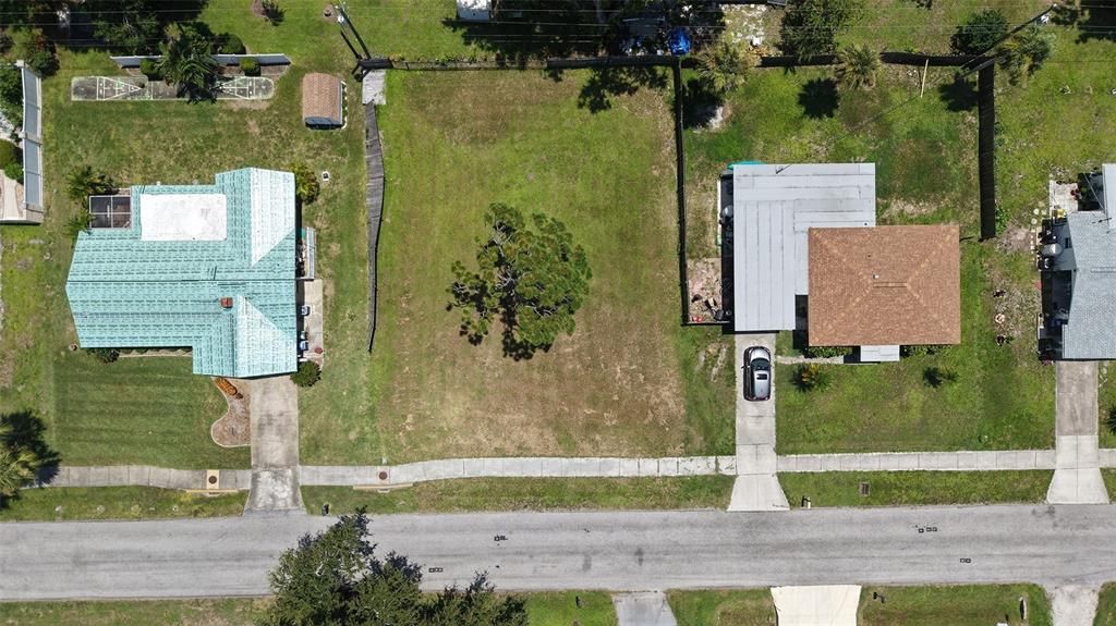 待售: $69,000 (0.18 acres)