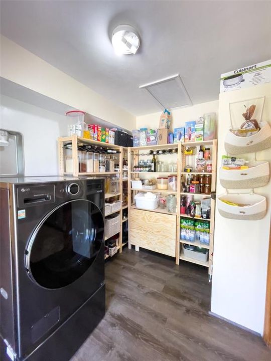 For Sale: $350,000 (3 beds, 2 baths, 2073 Square Feet)