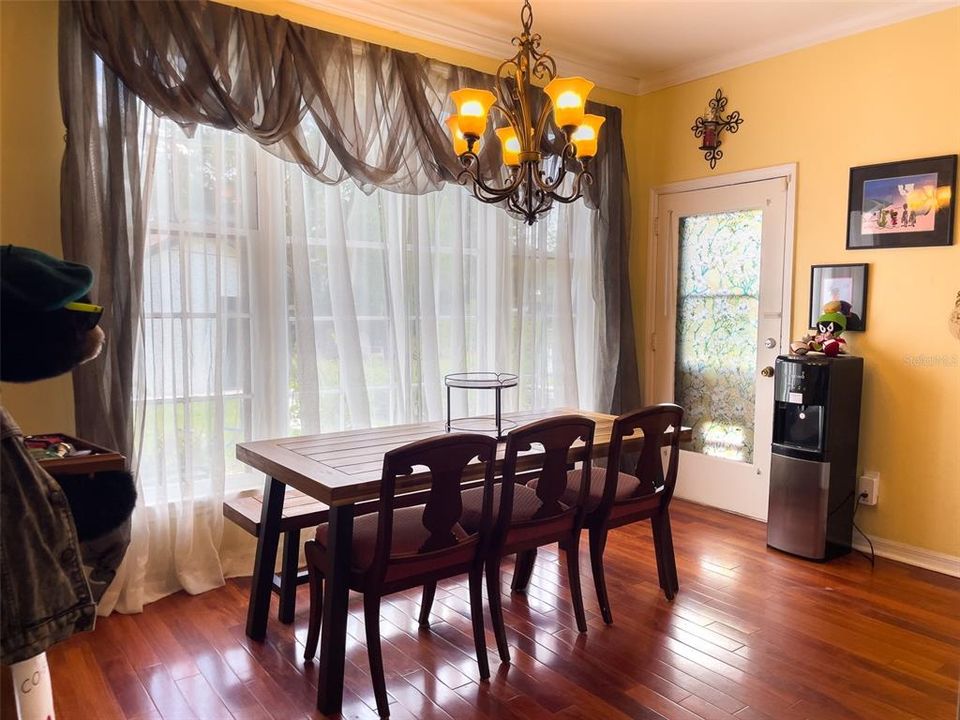 For Sale: $350,000 (3 beds, 2 baths, 2073 Square Feet)