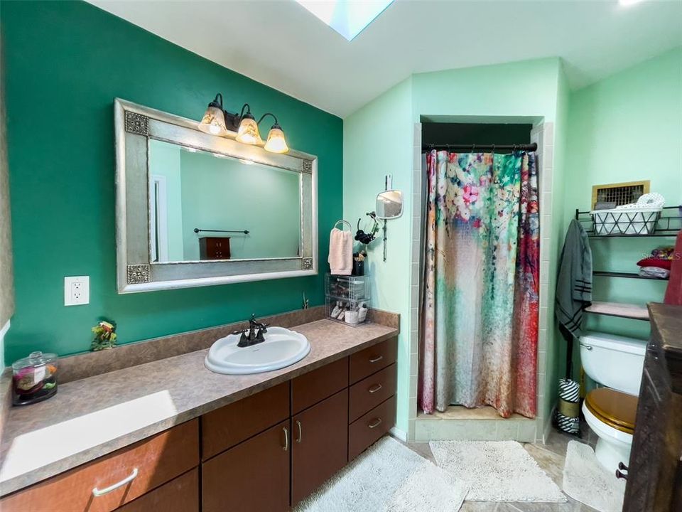 For Sale: $350,000 (3 beds, 2 baths, 2073 Square Feet)