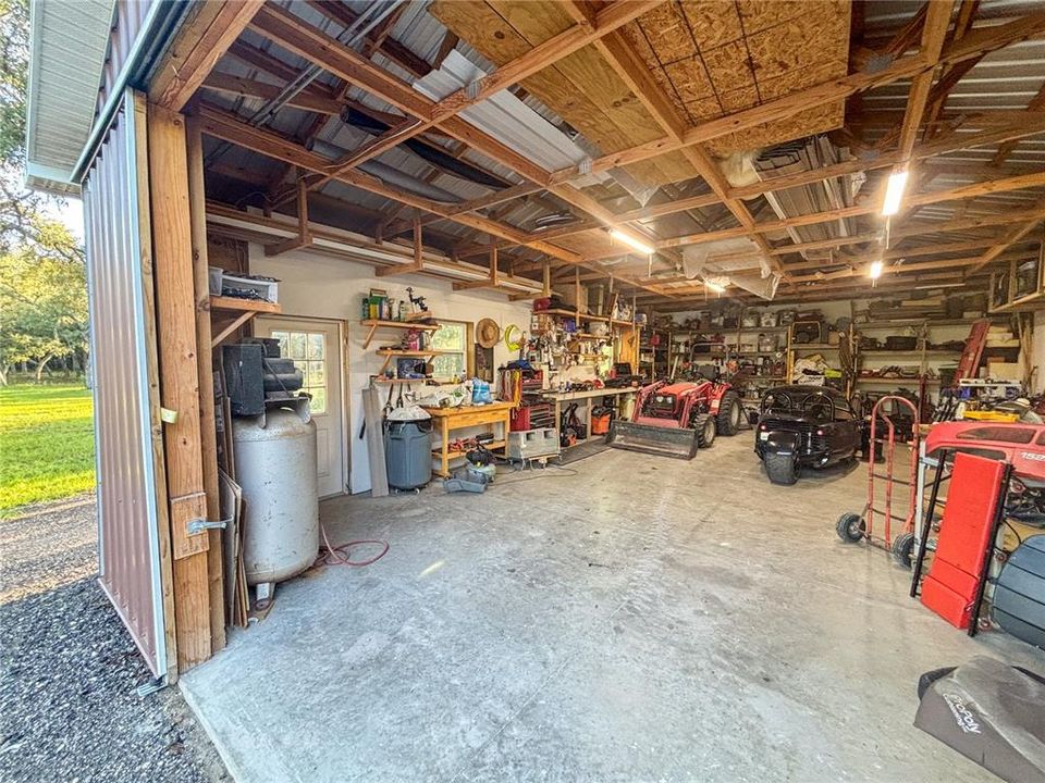 Под контрактом: $425,000 (2 спален, 2 ванн, 1060 Квадратных фут)