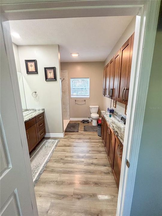 Под контрактом: $425,000 (2 спален, 2 ванн, 1060 Квадратных фут)