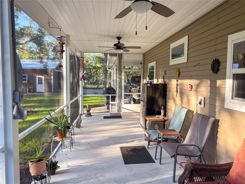 Под контрактом: $425,000 (2 спален, 2 ванн, 1060 Квадратных фут)