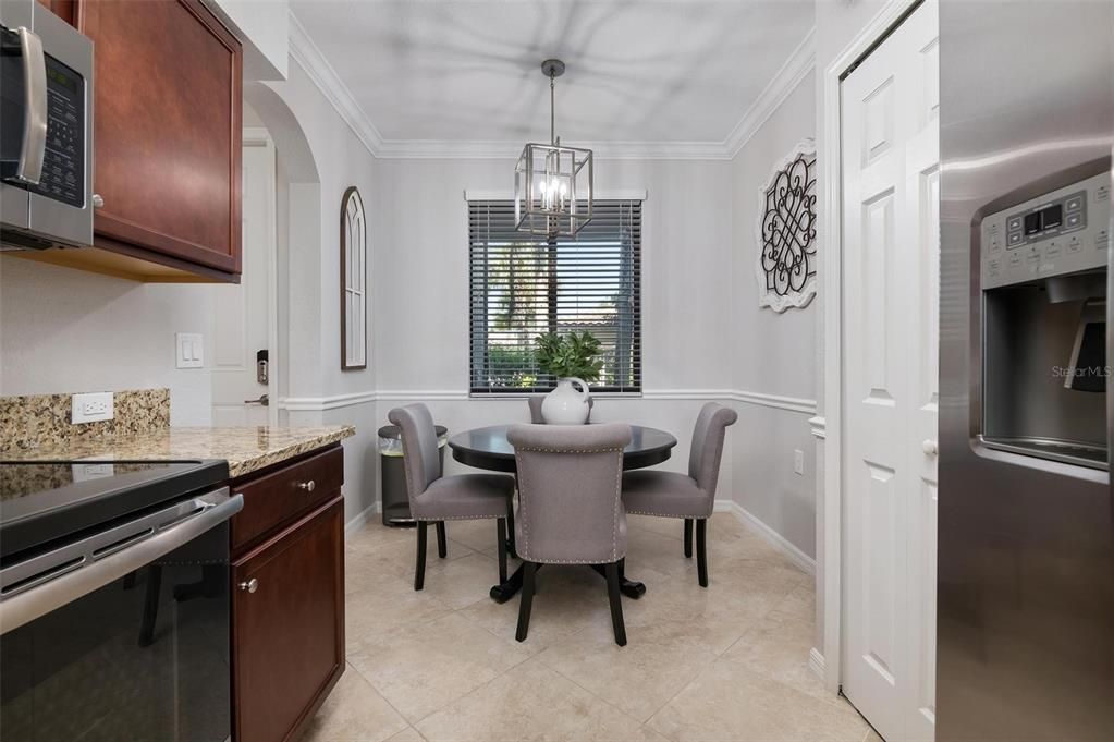 Под контрактом: $2,300 (2 спален, 2 ванн, 1121 Квадратных фут)