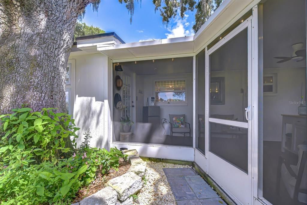 For Sale: $575,000 (3 beds, 2 baths, 2279 Square Feet)