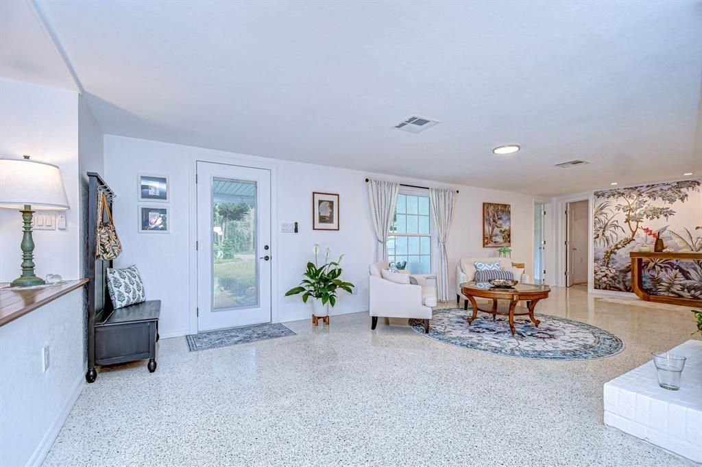 For Sale: $575,000 (3 beds, 2 baths, 2279 Square Feet)