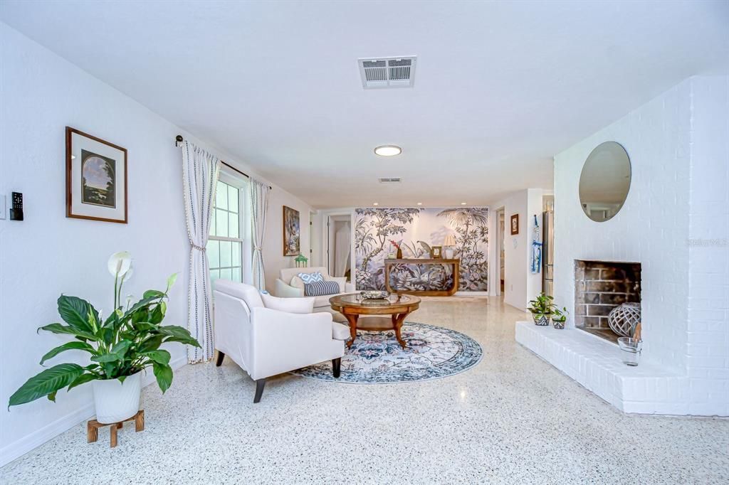 For Sale: $575,000 (3 beds, 2 baths, 2279 Square Feet)