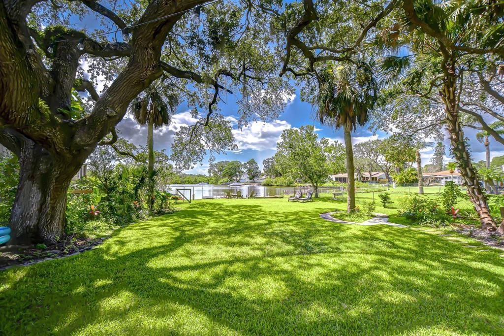 For Sale: $575,000 (3 beds, 2 baths, 2279 Square Feet)