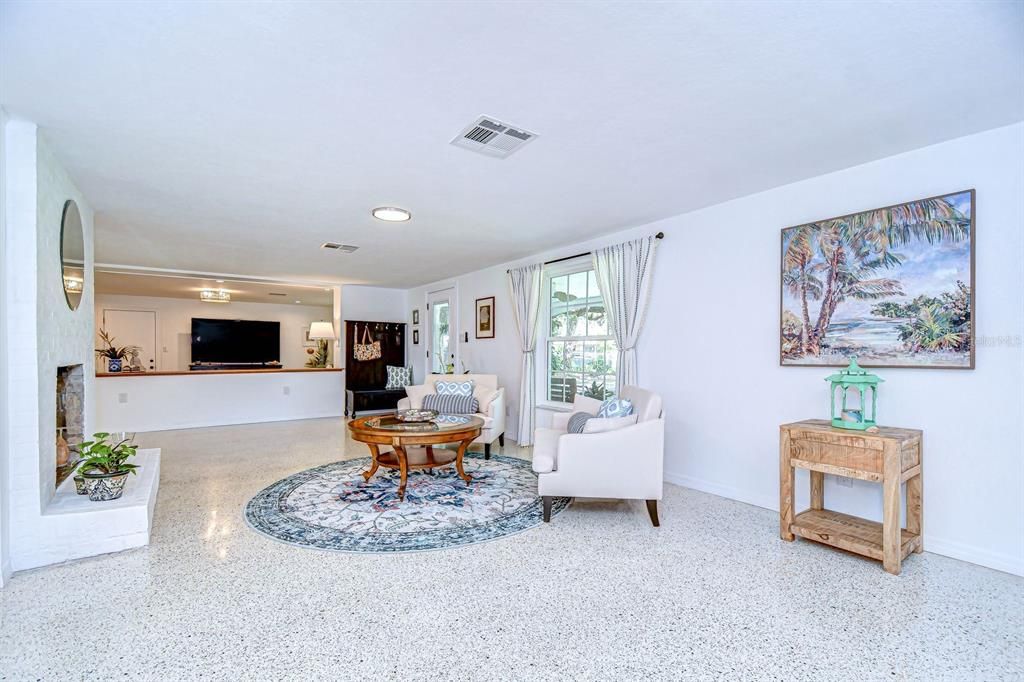 For Sale: $575,000 (3 beds, 2 baths, 2279 Square Feet)