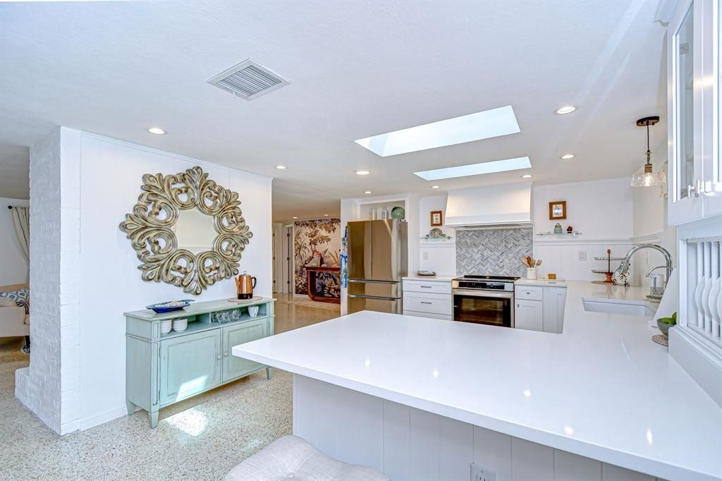 For Sale: $575,000 (3 beds, 2 baths, 2279 Square Feet)