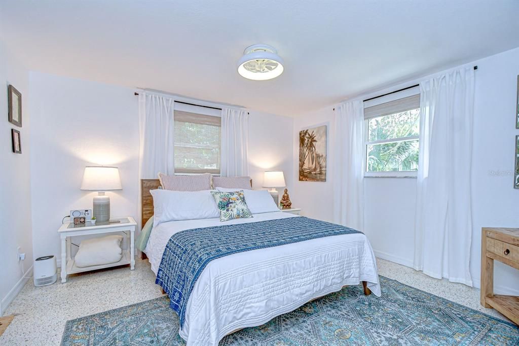 For Sale: $575,000 (3 beds, 2 baths, 2279 Square Feet)