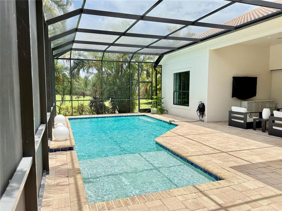 出租: $6,500 (3 贝兹, 2 浴室, 2432 平方英尺)