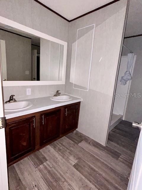 En Venta: $384,900 (4 camas, 3 baños, 2254 Pies cuadrados)