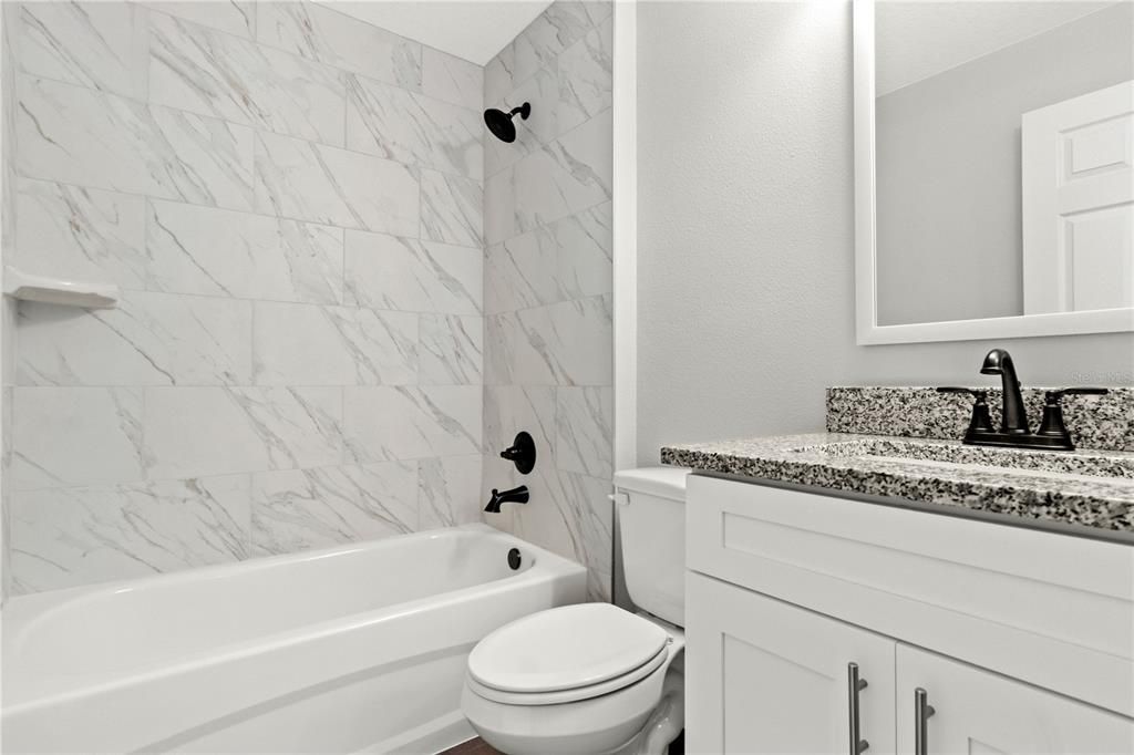 Под контрактом: $256,900 (3 спален, 2 ванн, 1468 Квадратных фут)