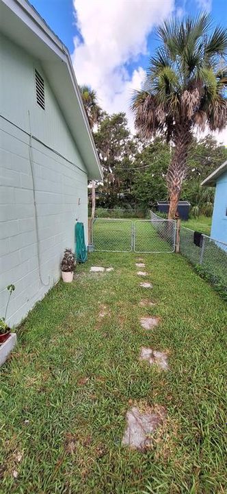 For Sale: $239,900 (3 beds, 1 baths, 1166 Square Feet)