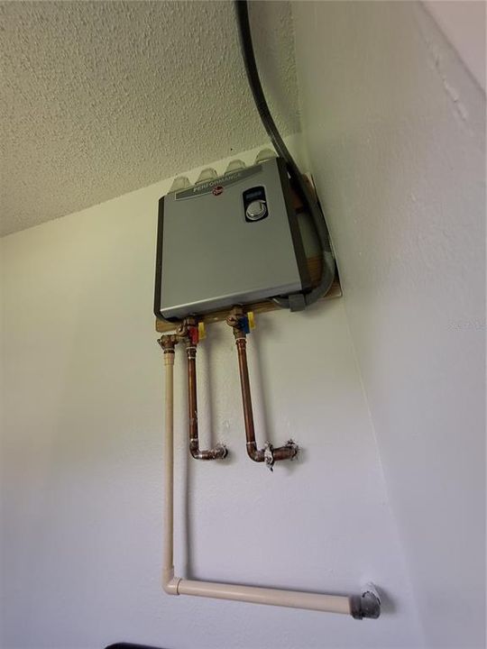 For Sale: $239,900 (3 beds, 1 baths, 1166 Square Feet)