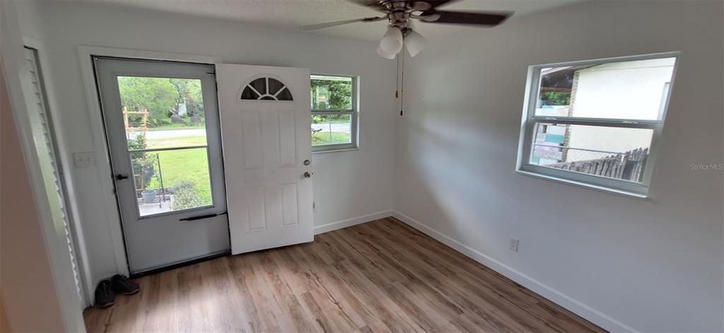 For Sale: $239,900 (3 beds, 1 baths, 1166 Square Feet)