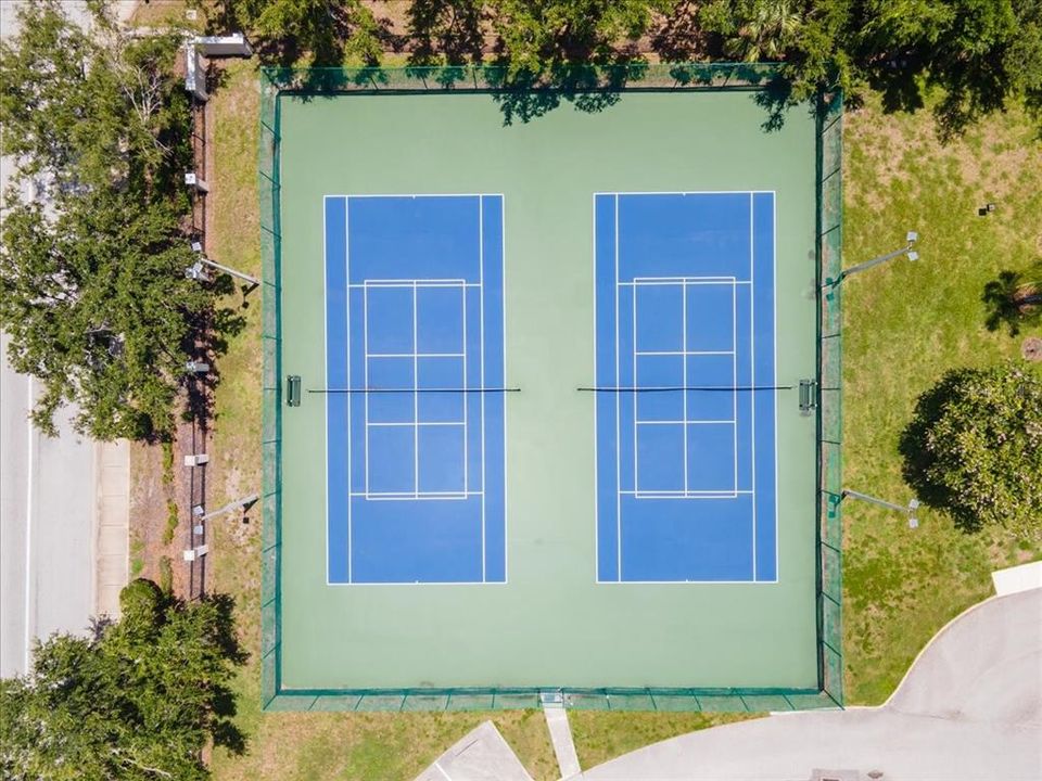 Activo con contrato: $1,395 (2 camas, 1 baños, 1008 Pies cuadrados)