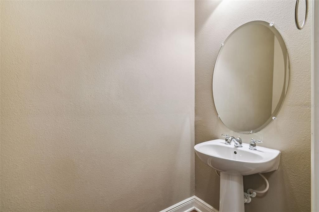 For Sale: $445,000 (2 beds, 2 baths, 2343 Square Feet)