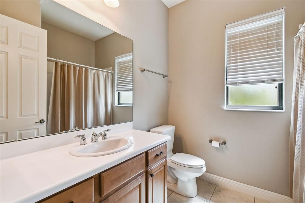 For Sale: $445,000 (2 beds, 2 baths, 2343 Square Feet)