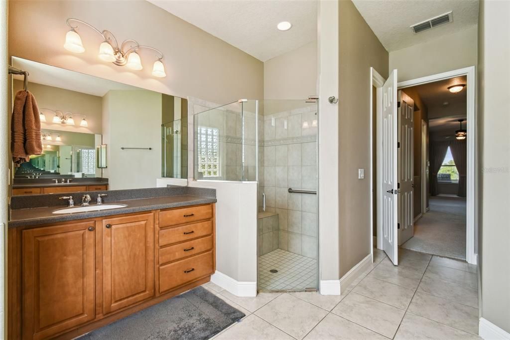 For Sale: $445,000 (2 beds, 2 baths, 2343 Square Feet)