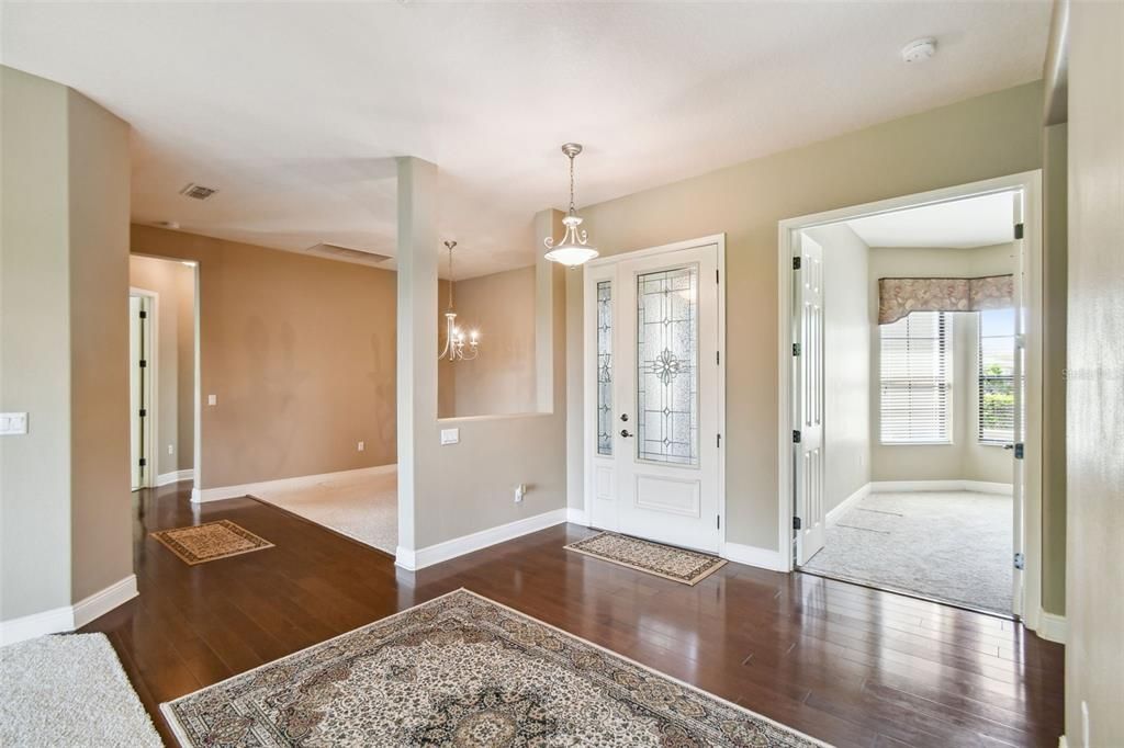 For Sale: $445,000 (2 beds, 2 baths, 2343 Square Feet)