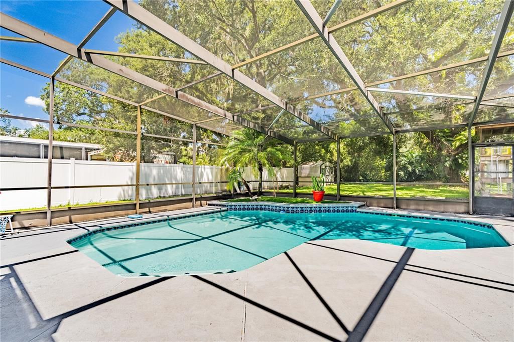 Active With Contract: $499,000 (3 beds, 2 baths, 1986 Square Feet)