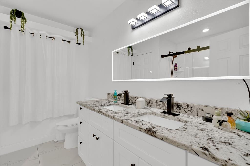 Active With Contract: $499,000 (3 beds, 2 baths, 1986 Square Feet)